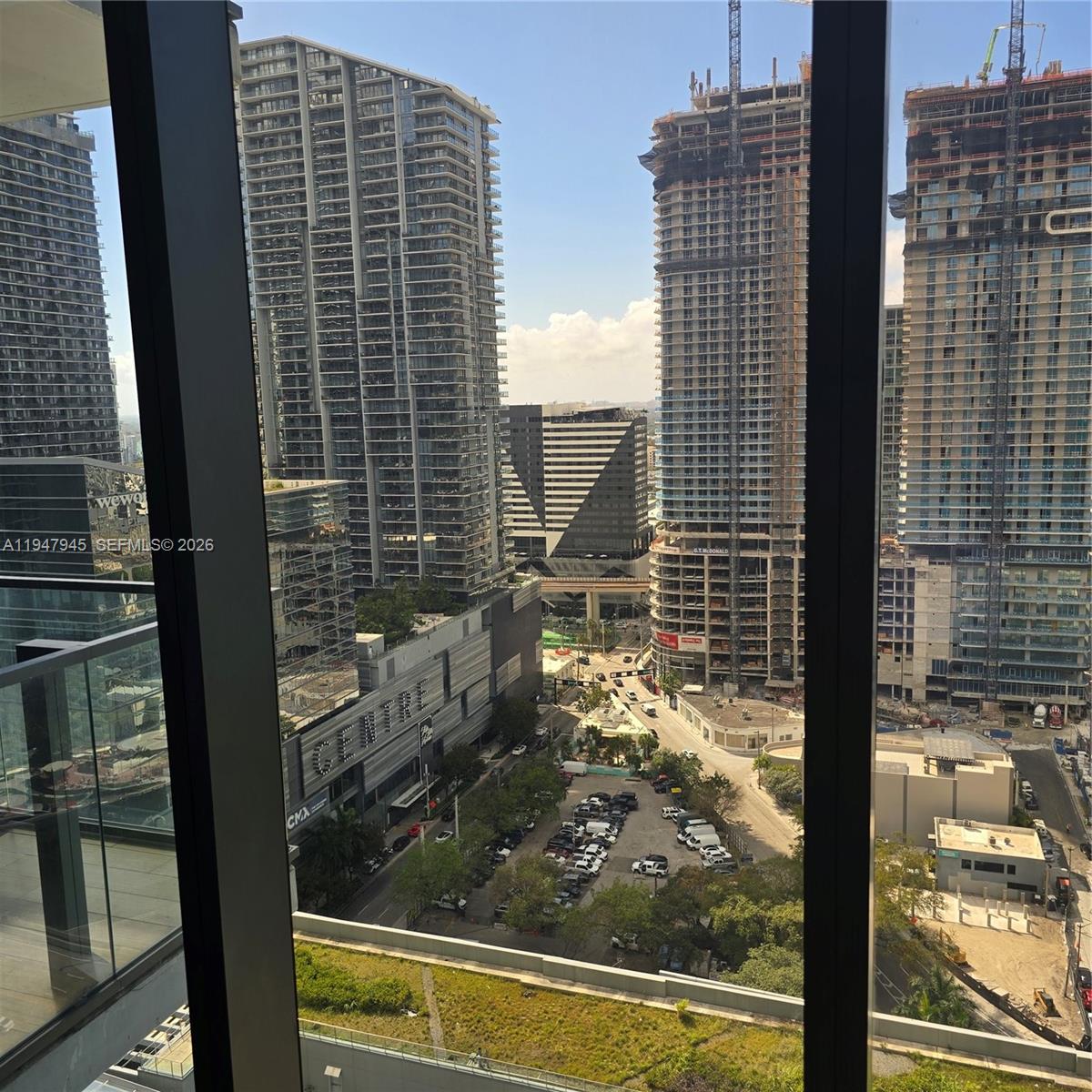 REACH CONDO - Residential