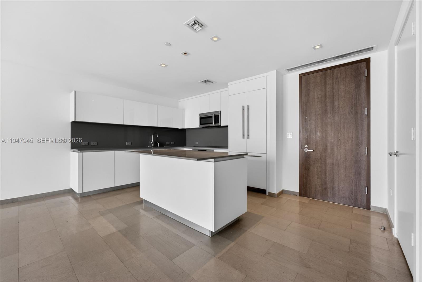 68 SE 6th St 2110