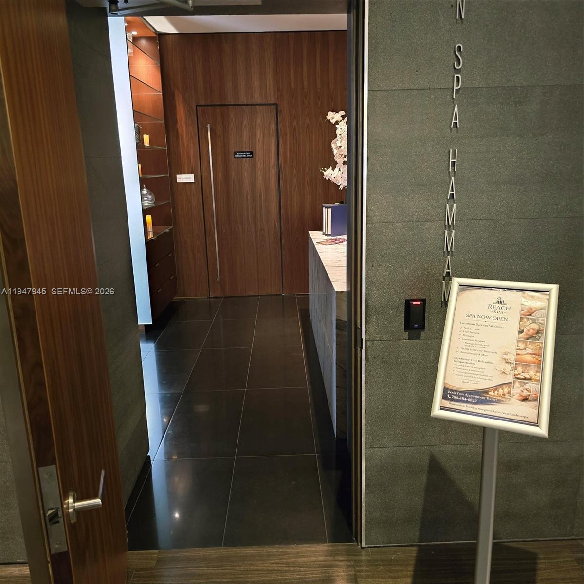 REACH CONDO - Residential