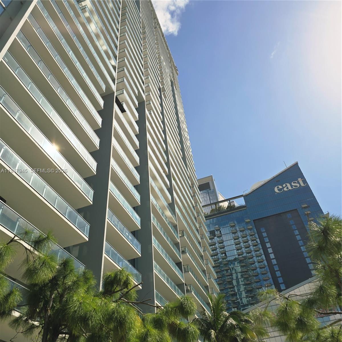 REACH CONDO - Residential