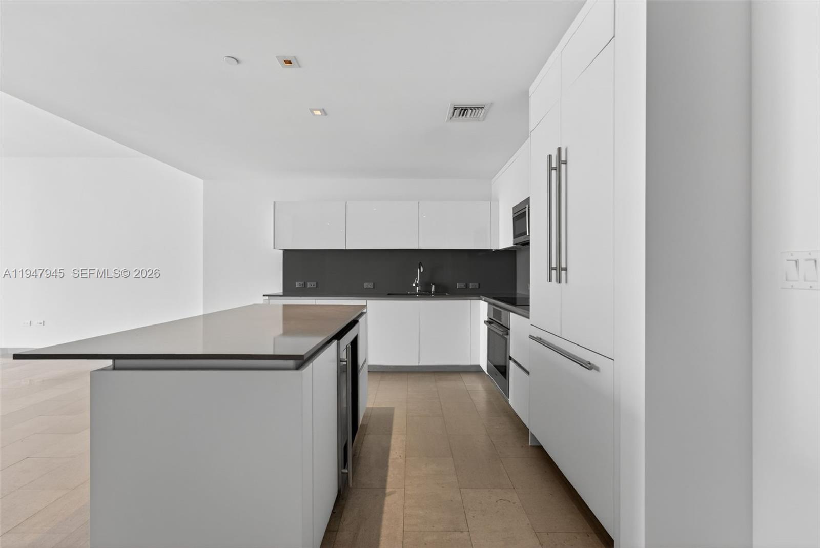 68 SE 6th St 2110