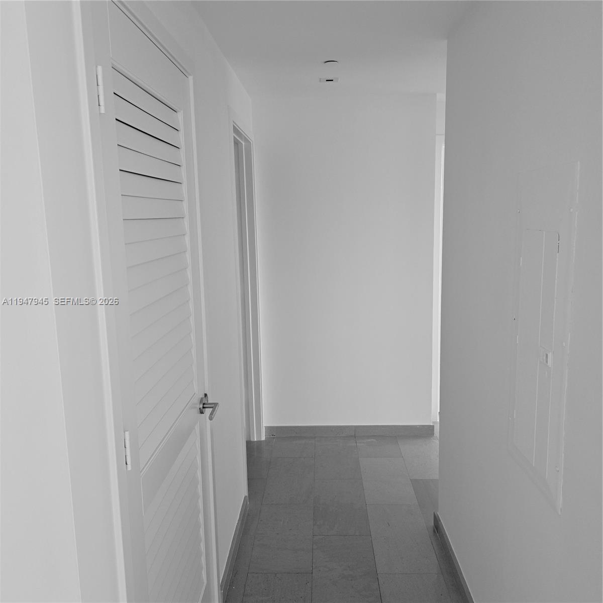 REACH CONDO - Residential