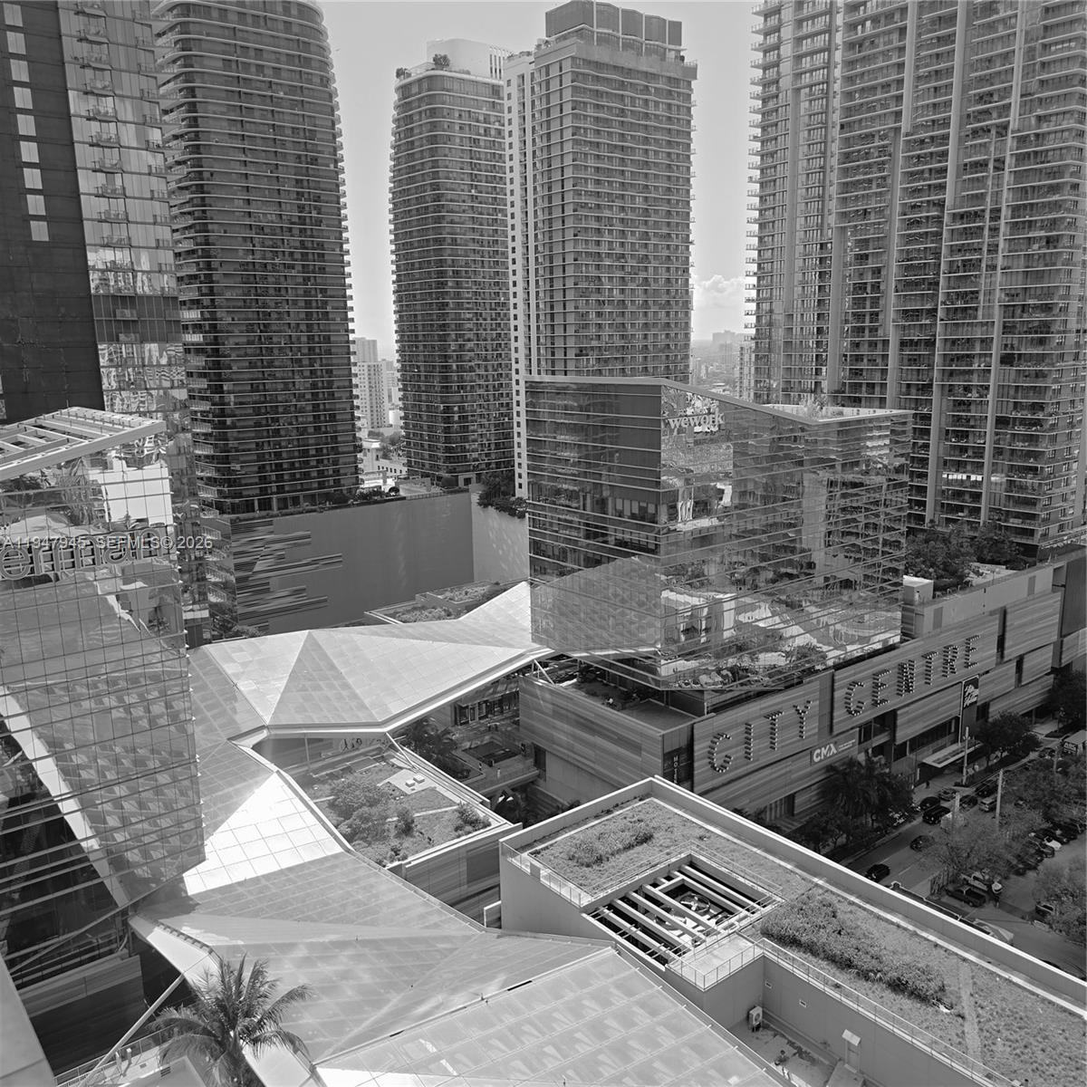 REACH CONDO - Residential