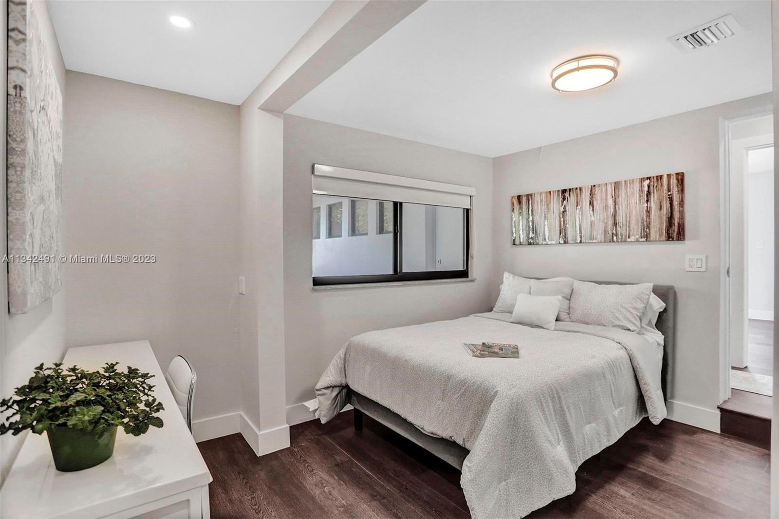 AMD PL BISCAYNE PINES - Residential Lease