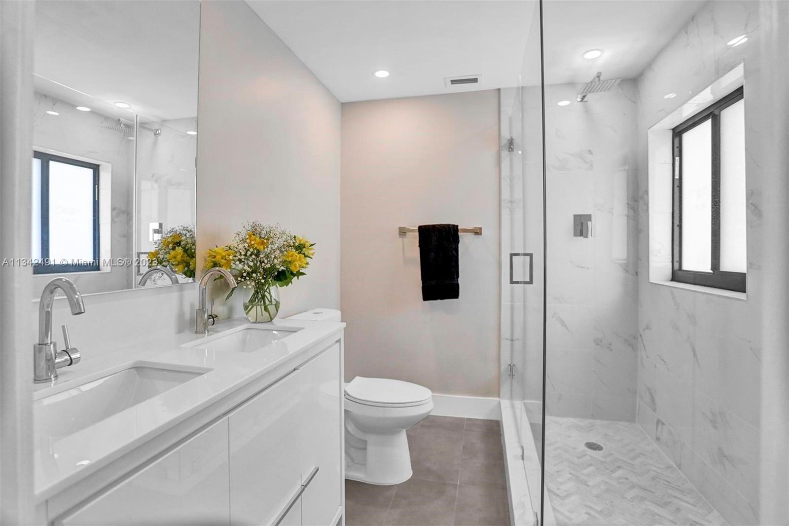 AMD PL BISCAYNE PINES - Residential Lease