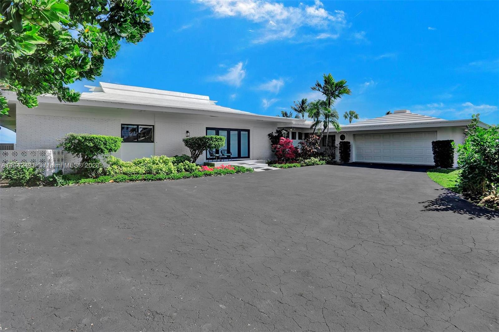 AMD PL BISCAYNE PINES - Residential Lease