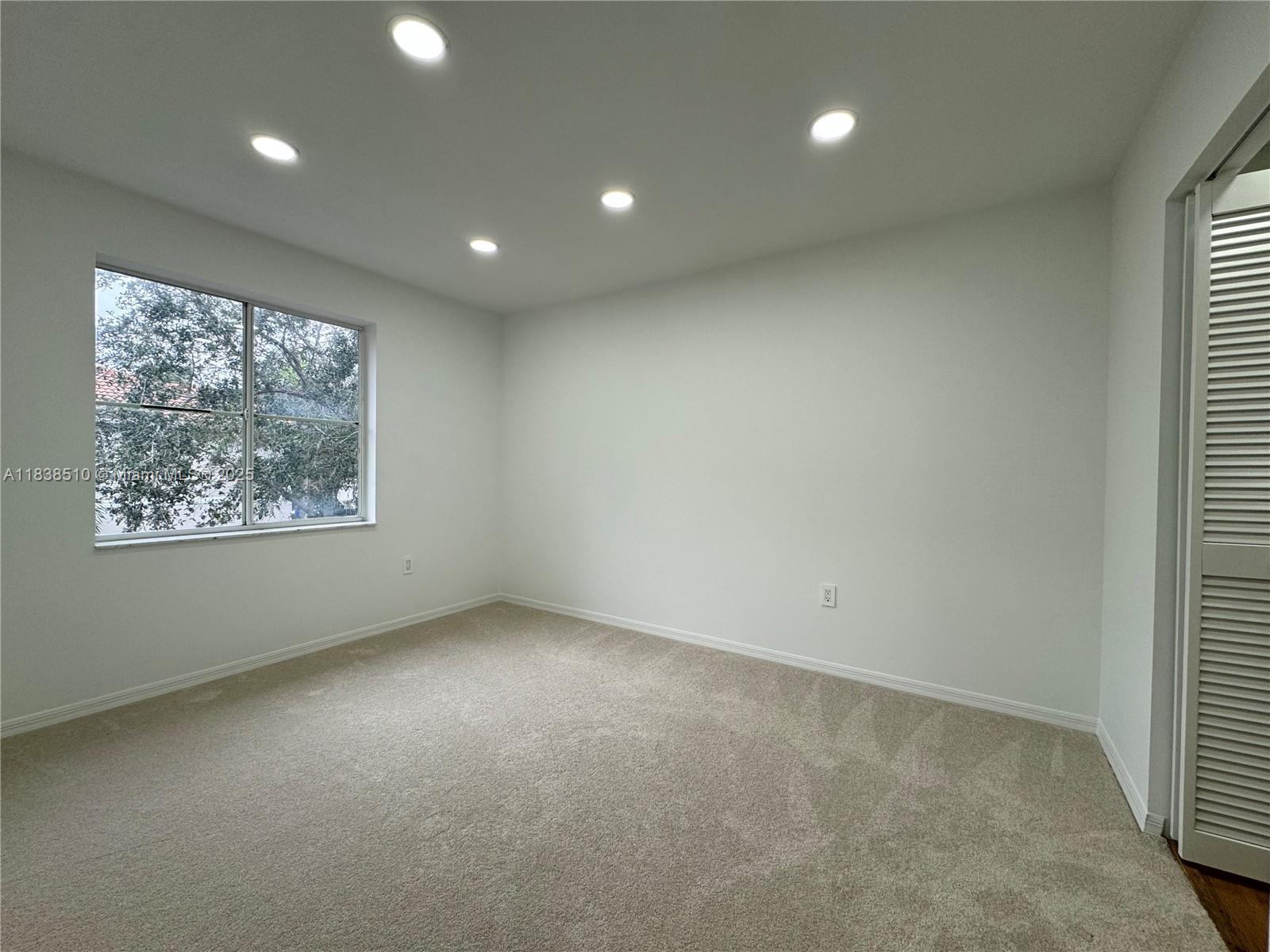 West Lake Village - Residential