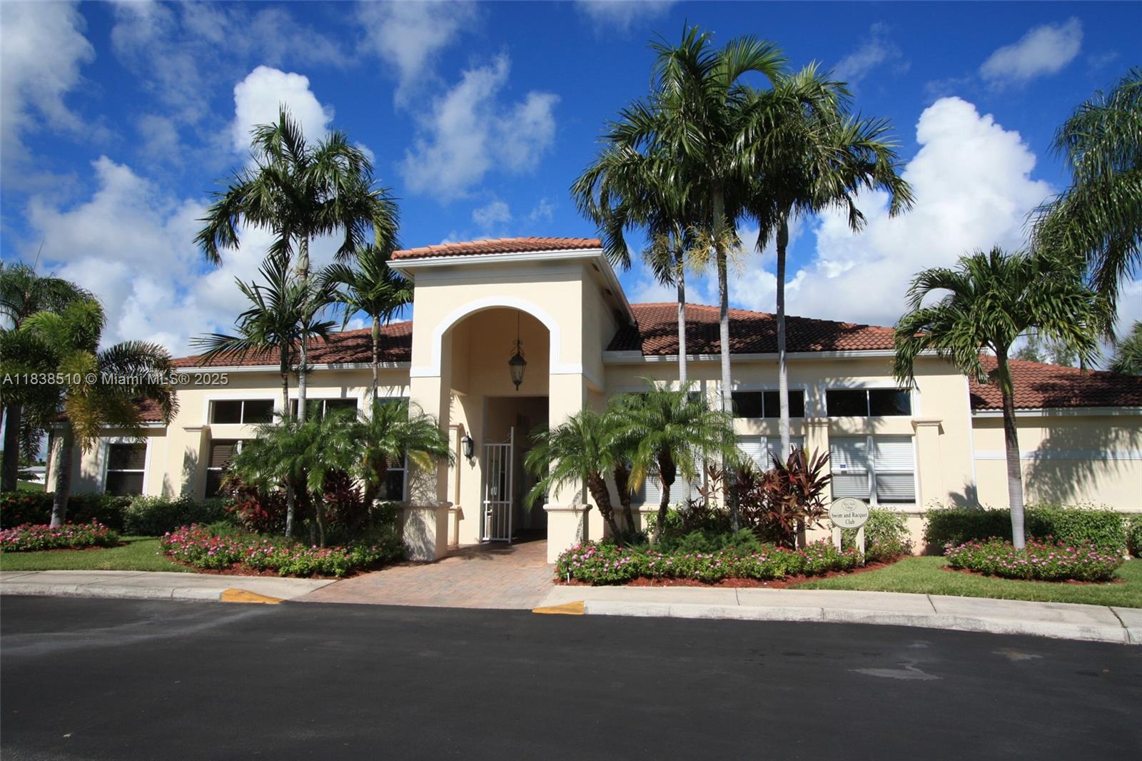 West Lake Village - Residential