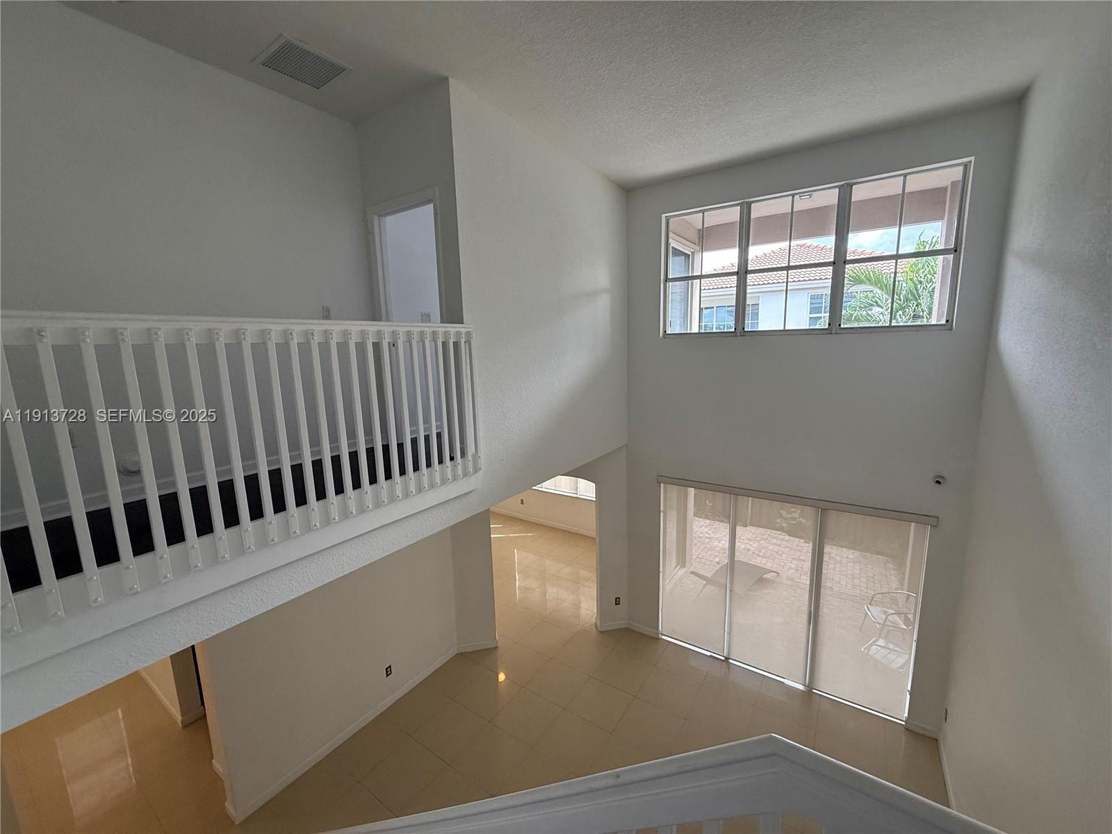 ISLANDS AT DORAL - Residential Lease