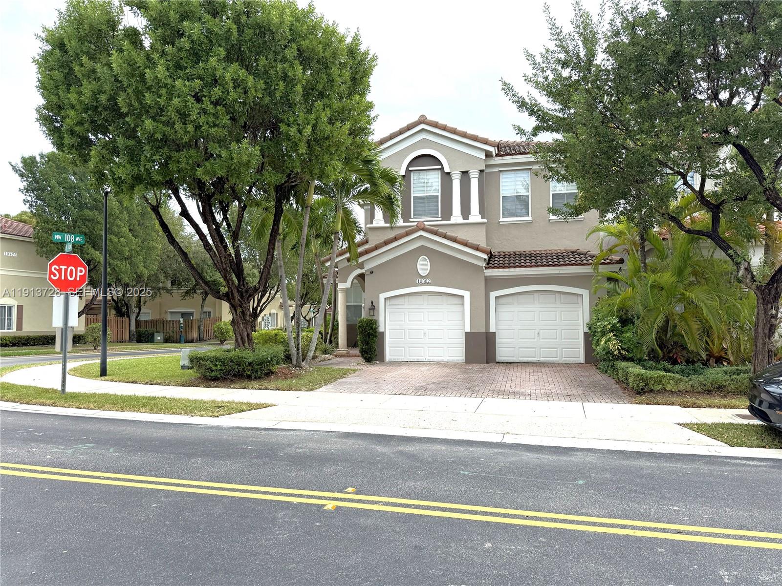 ISLANDS AT DORAL - Residential Lease