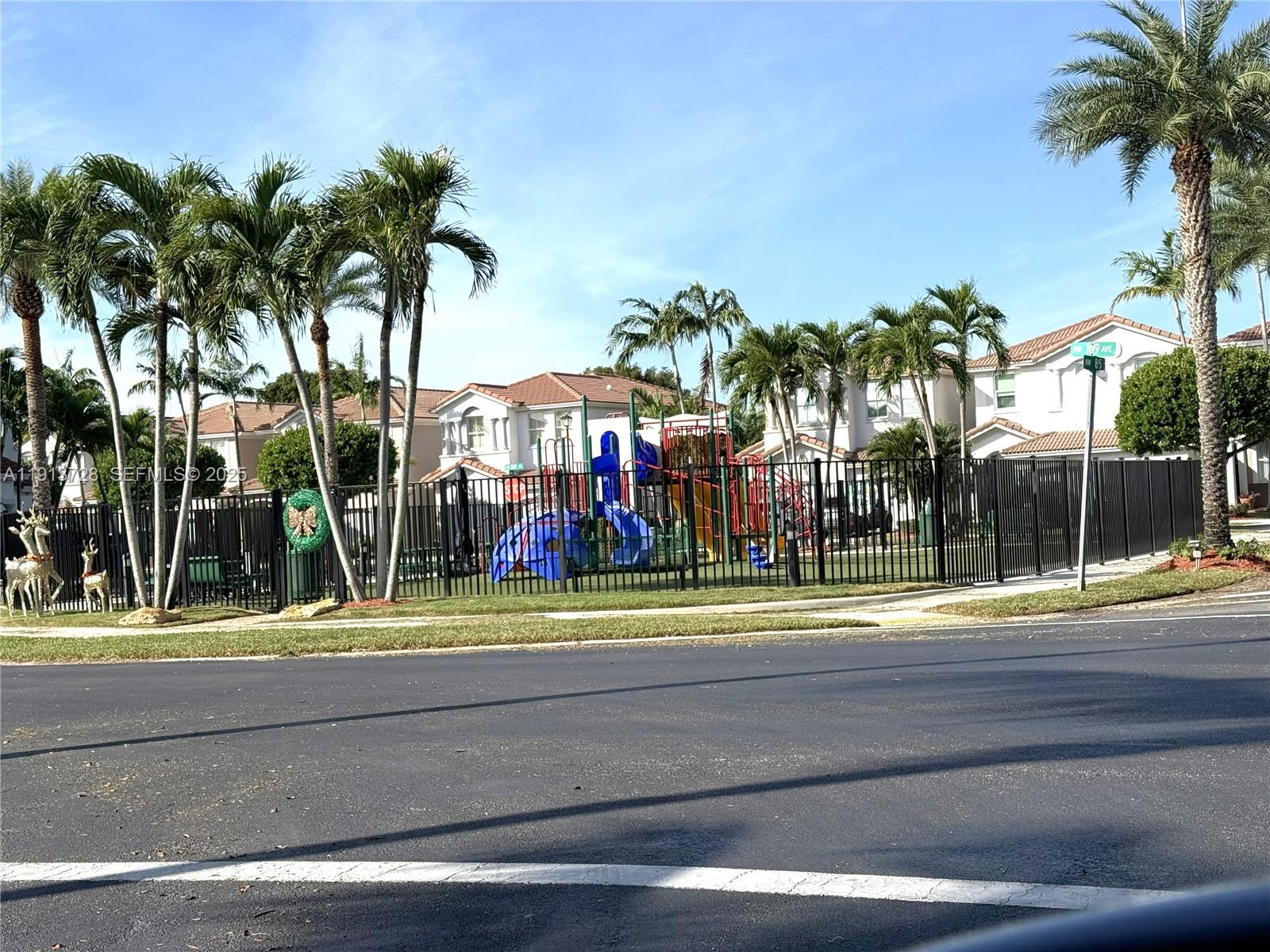 ISLANDS AT DORAL - Residential Lease