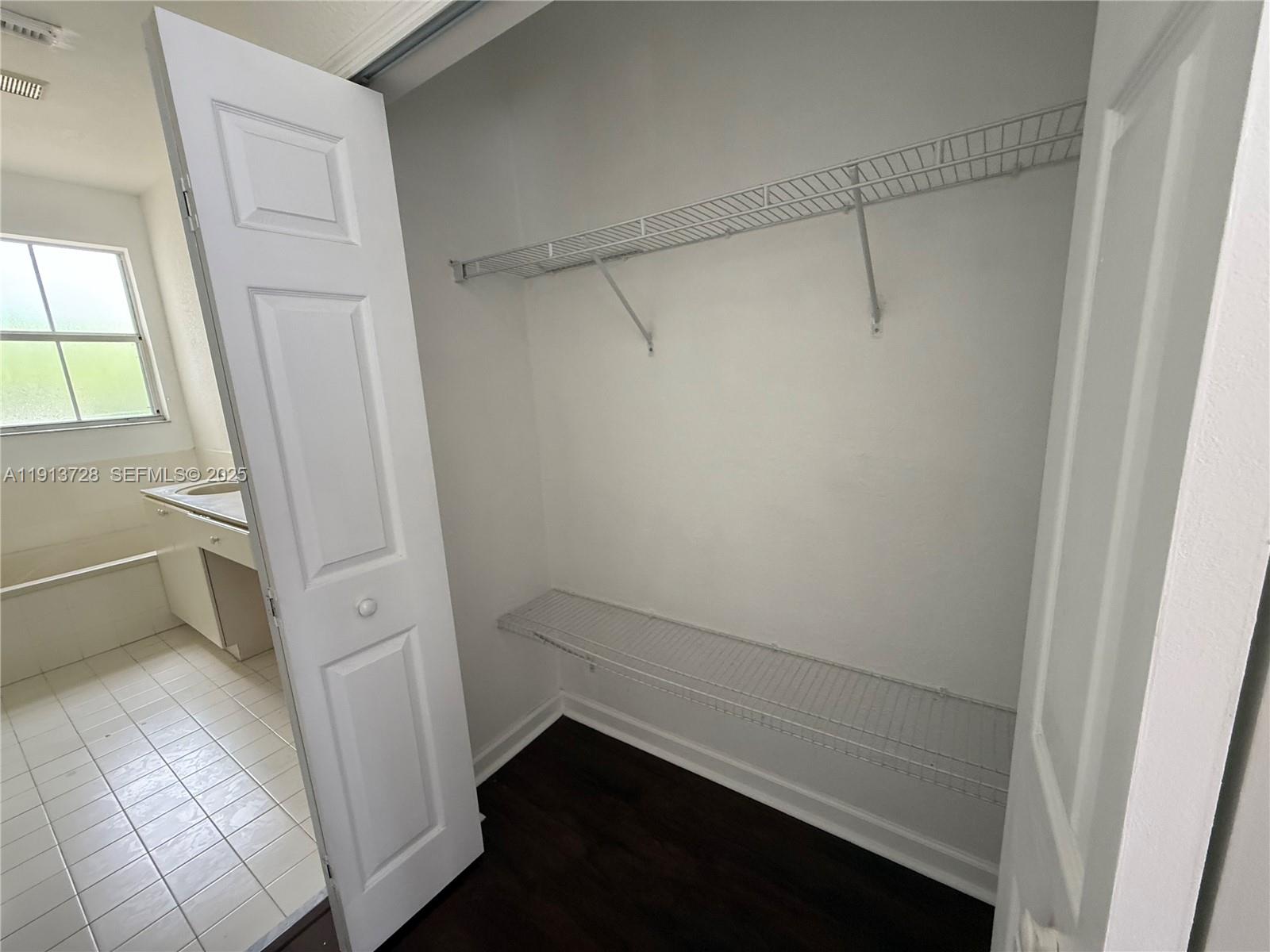 ISLANDS AT DORAL - Residential Lease