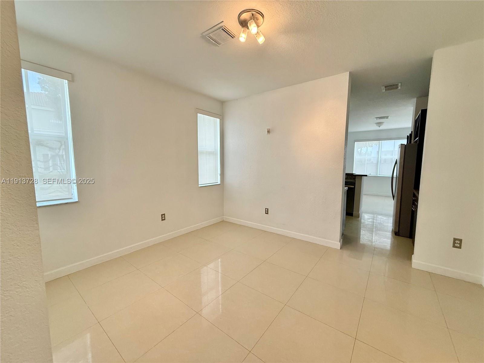 ISLANDS AT DORAL - Residential Lease