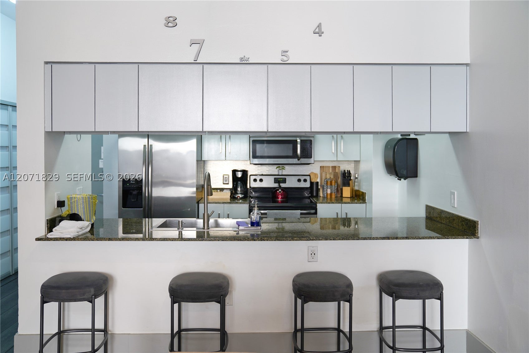 1200 Brickell Bay Dr 1406