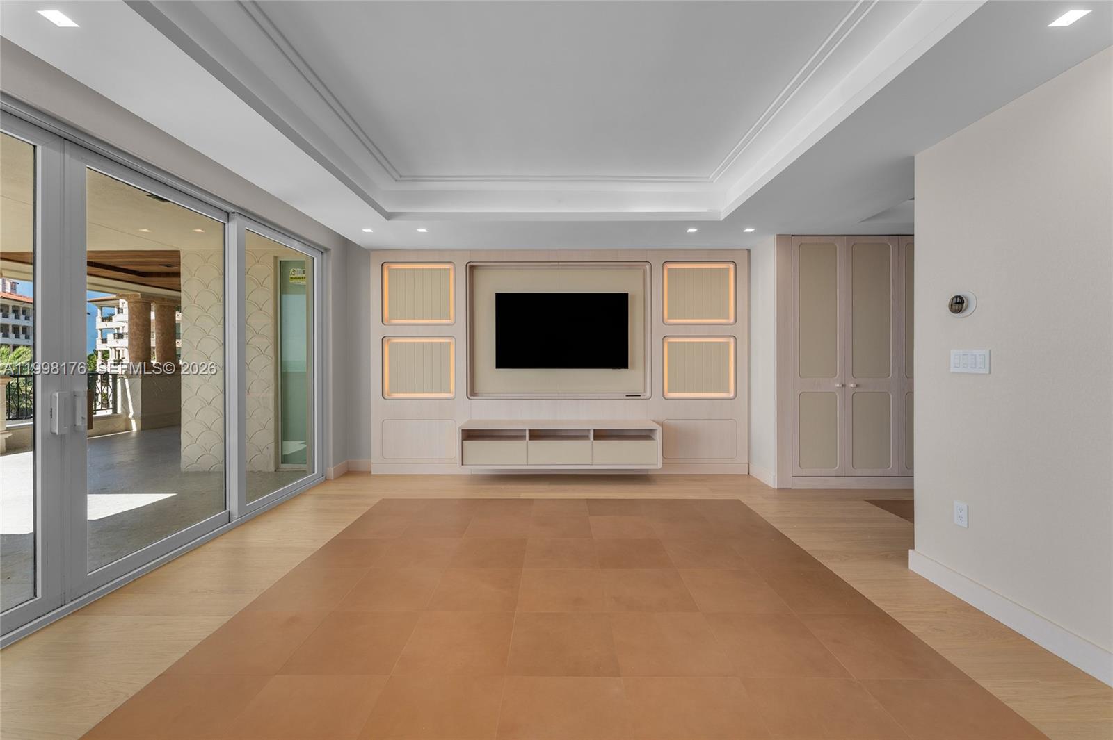 OCEANSIDE AT FISHER ISLAND - Residential