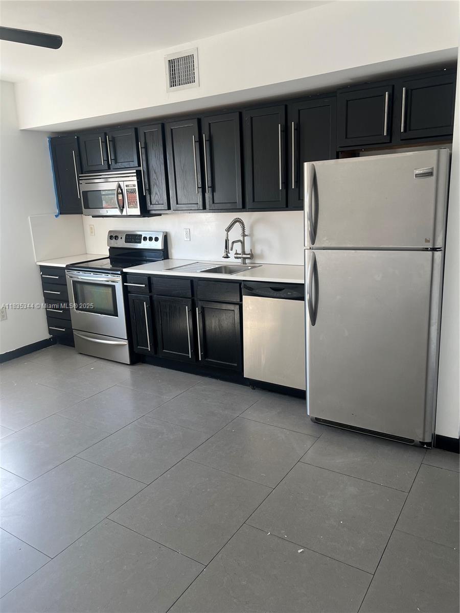 Fully remodeled 1 bedroom, 1 bathroom located in the heart of Shenandoah. Features freshly painted walls, tile flooring, washer/dryer, central ac, custom kitchen with quartz countertop. Rent includes water and one parking spot. Minutes away from Brickell, Little Havana, Coral Gables, Coconut Grove and Miami International Airport. Additional $25 monthly pet fee for small breed.