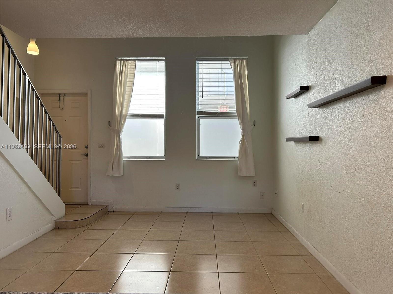 PALMS OF PINECREST CONDO - Residential Lease