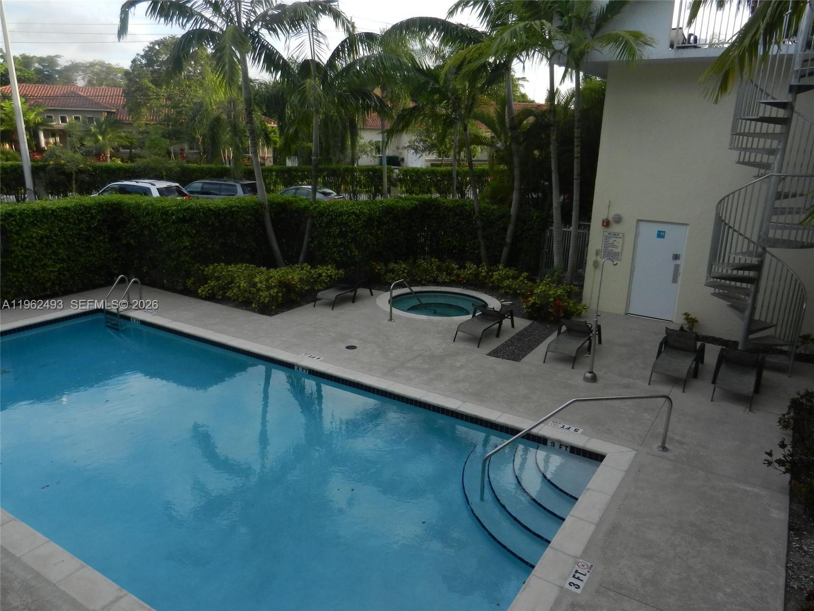 PALMS OF PINECREST CONDO - Residential Lease