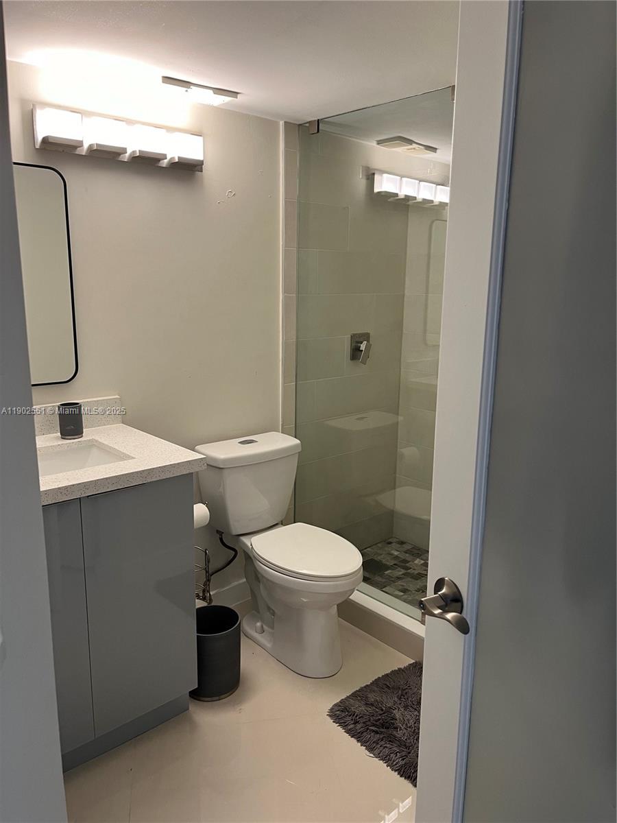 MYSTIC POINTE CONDO NO ON - Residential Lease