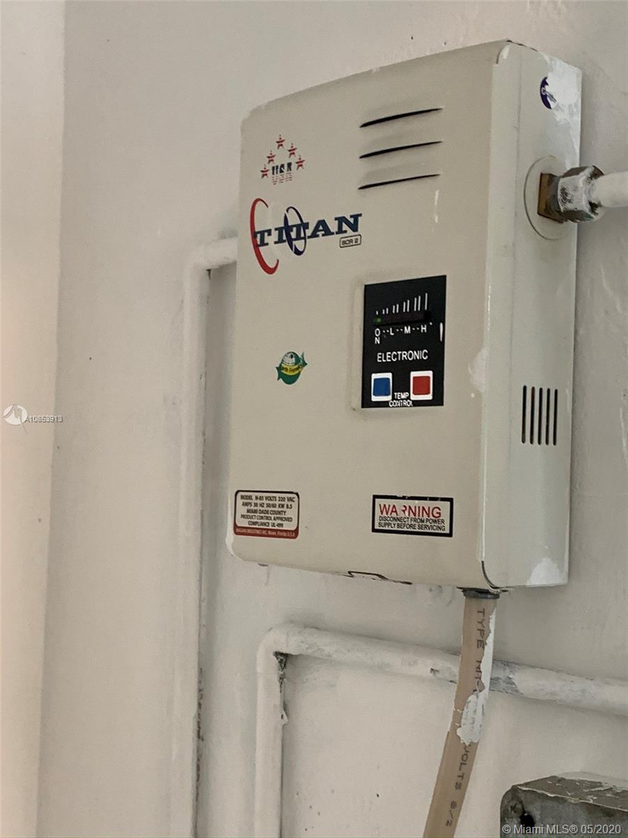 LAKEWOOD VILLAS CONDO - Residential