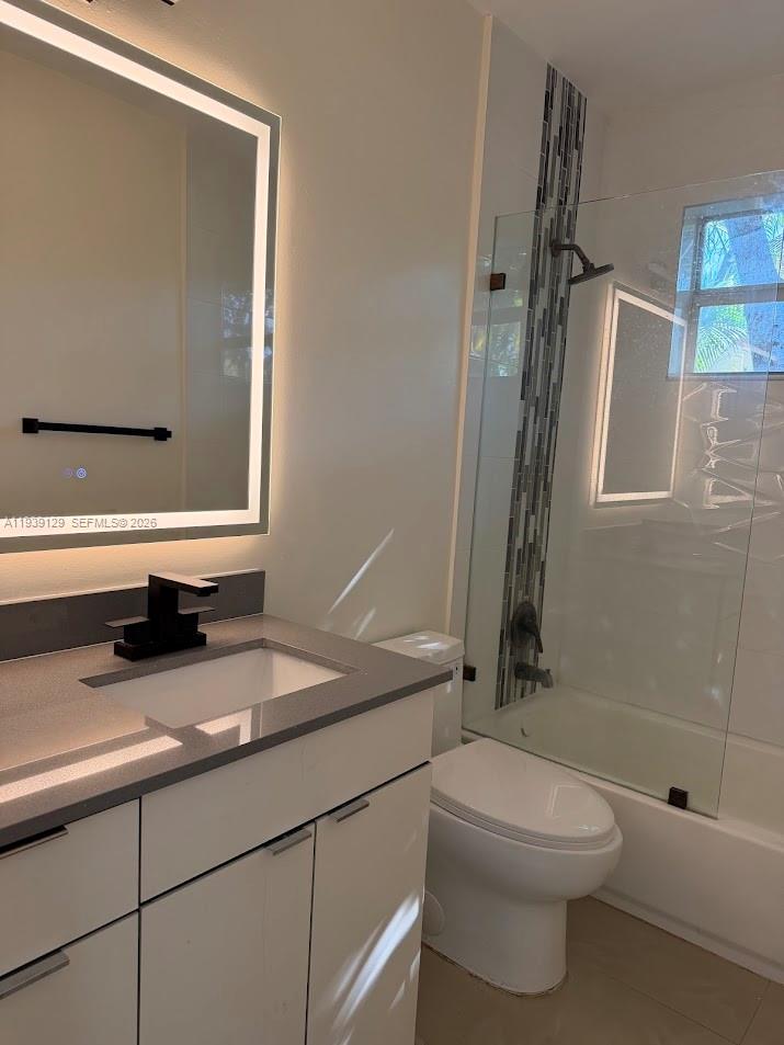 HOLLYWOOD HILLS PARK - Residential Lease