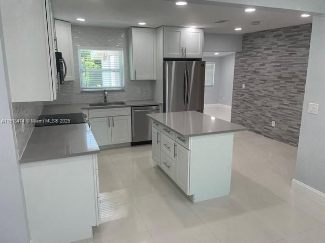 NORTH ANDREWS GARDENS FIR - Residential Lease