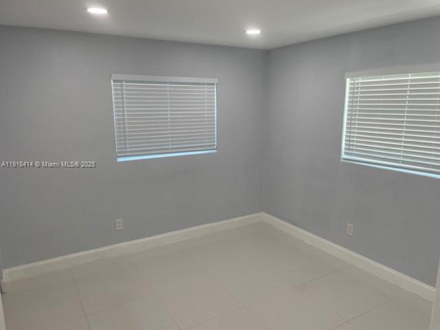 NORTH ANDREWS GARDENS FIR - Residential Lease