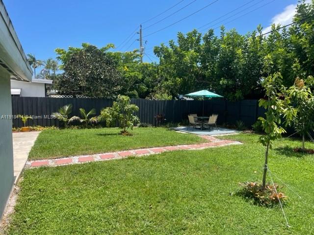 NORTH ANDREWS GARDENS FIR - Residential Lease