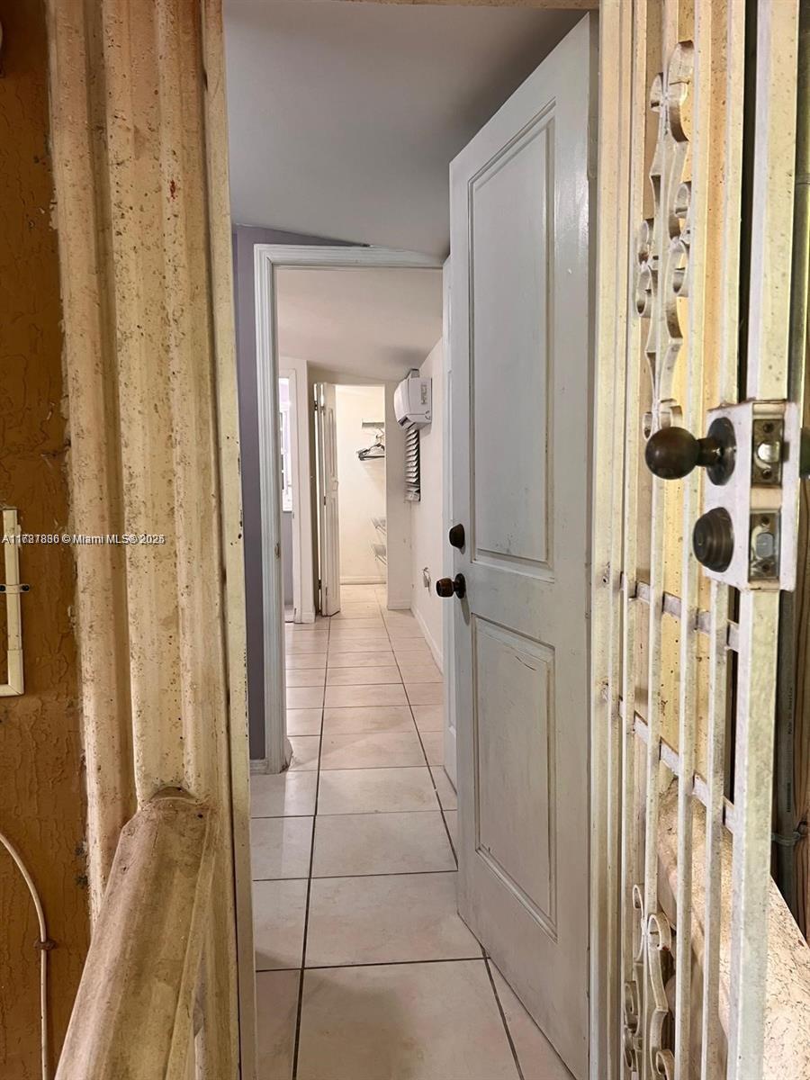 1176 NW 38th St 1