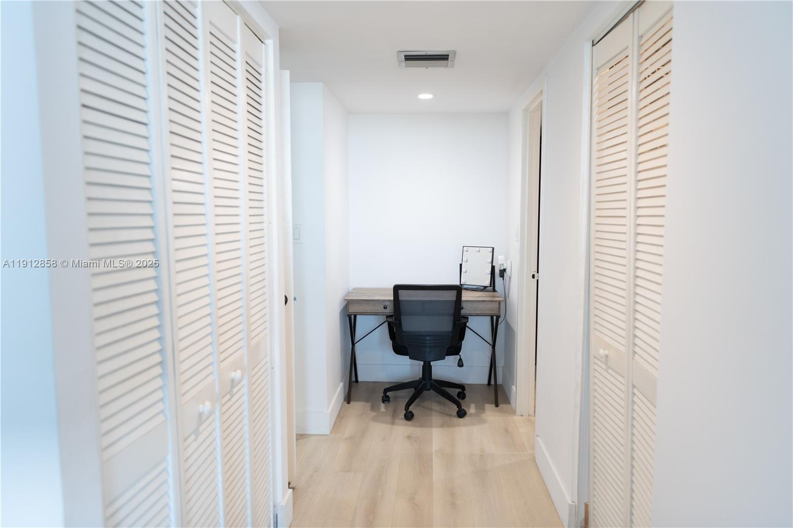 KEYSTONE HARBOR CLUB COND - Residential