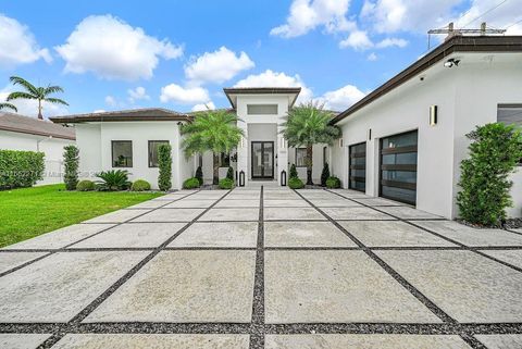 13520 SW 36th St Miami FL 33175