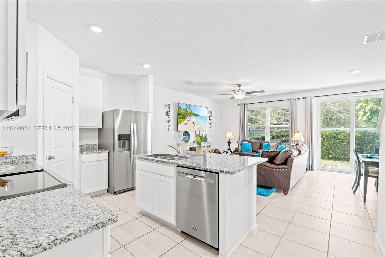 CATALINA TOWNHOMES PLAT - Residential