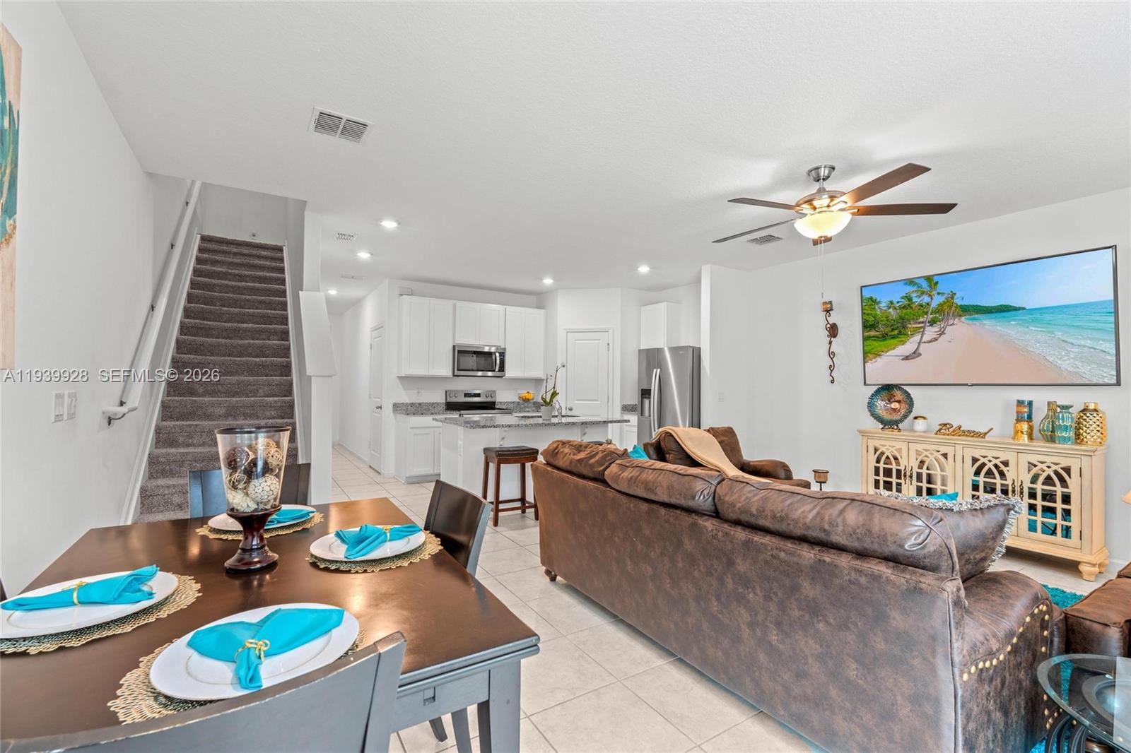 CATALINA TOWNHOMES PLAT - Residential