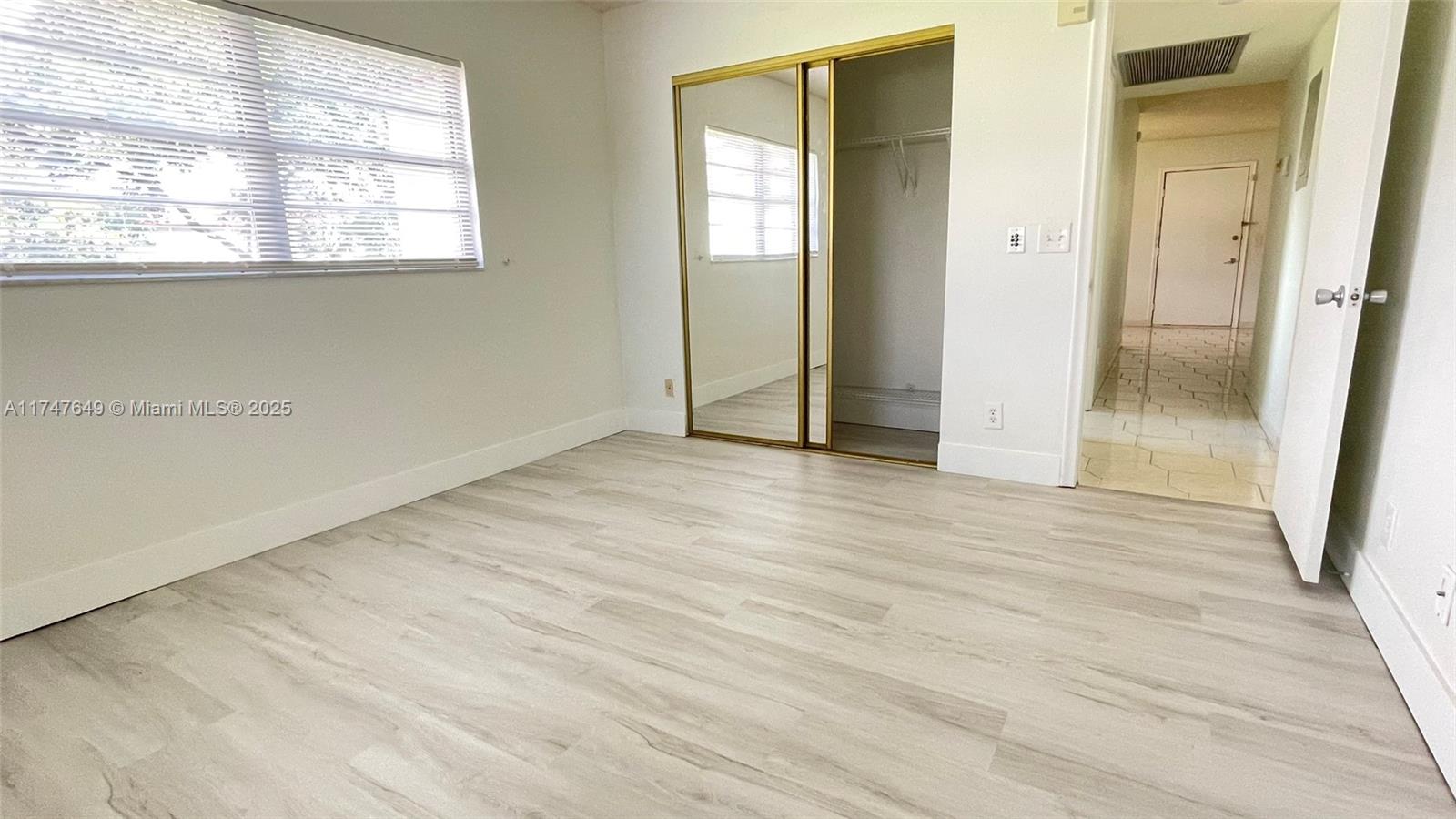 NEW HAMPTON AT CENTURY VI - Residential