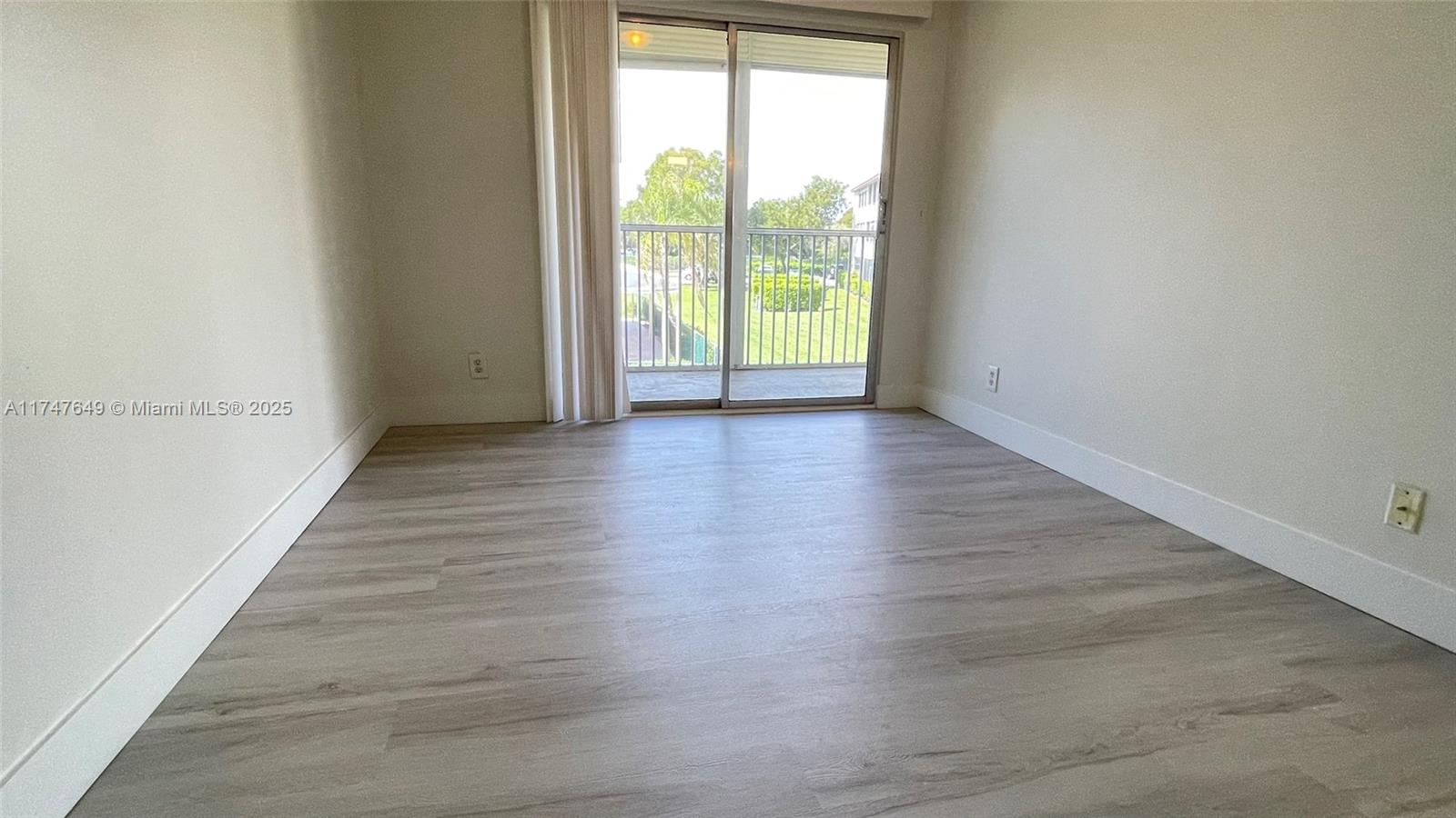 NEW HAMPTON AT CENTURY VI - Residential