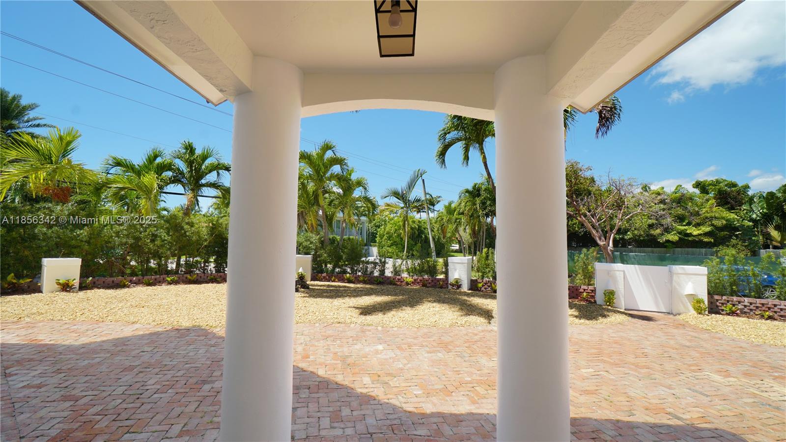 BISCAYNE KEY ESTATES - Residential
