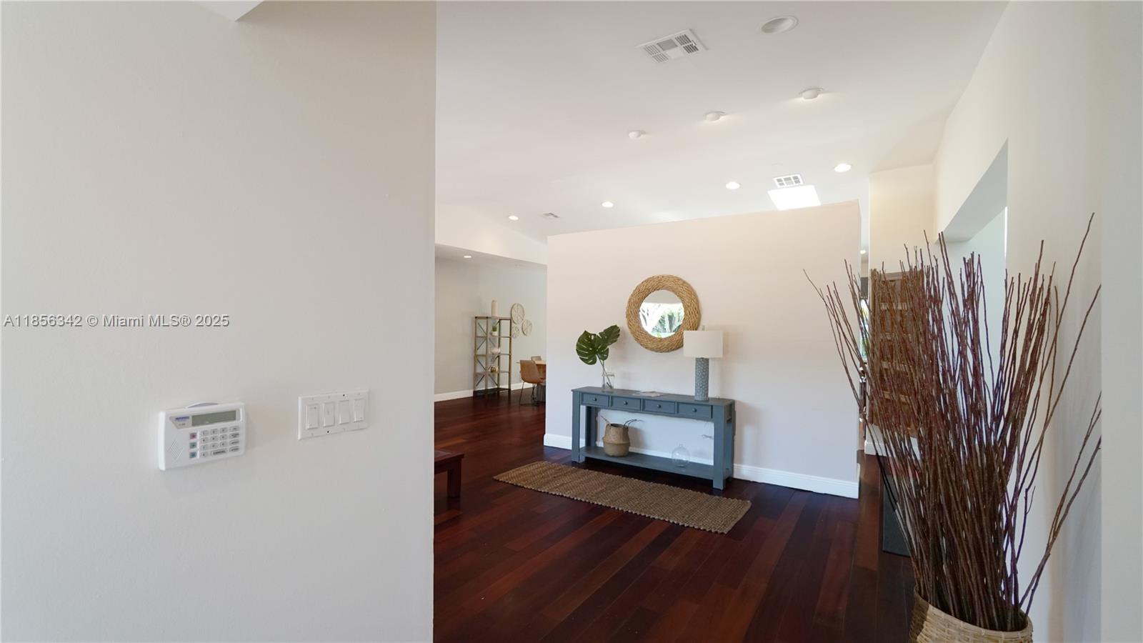 BISCAYNE KEY ESTATES - Residential