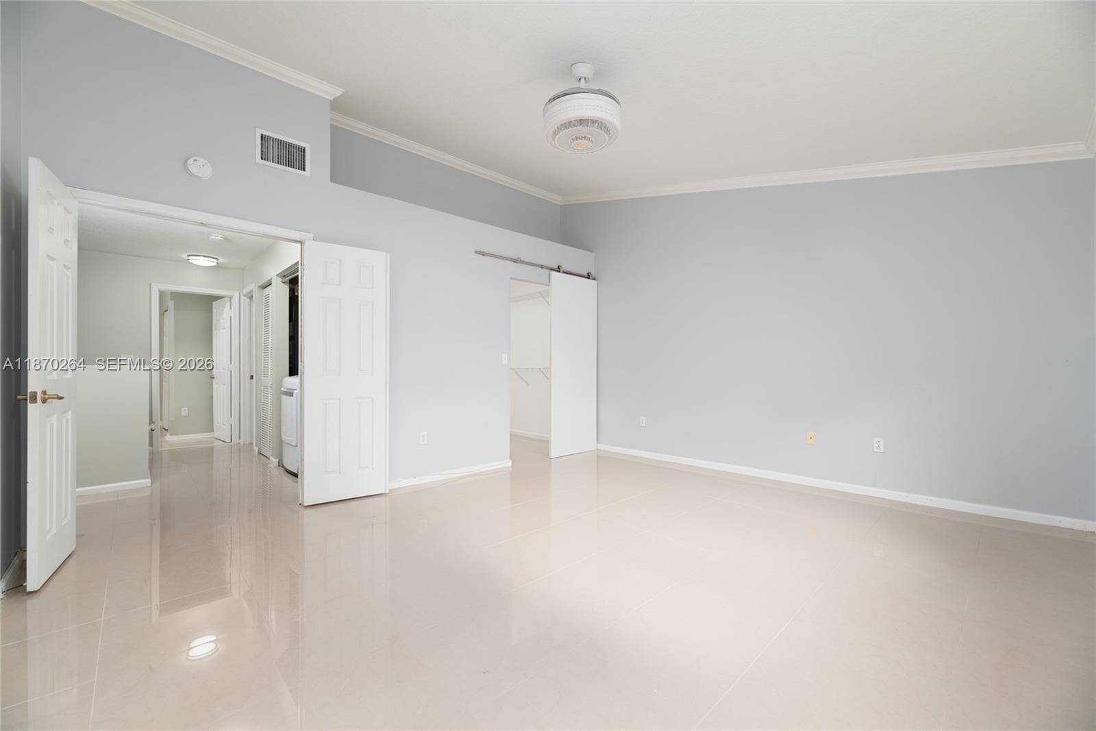 SUNSET PLAZA - Residential