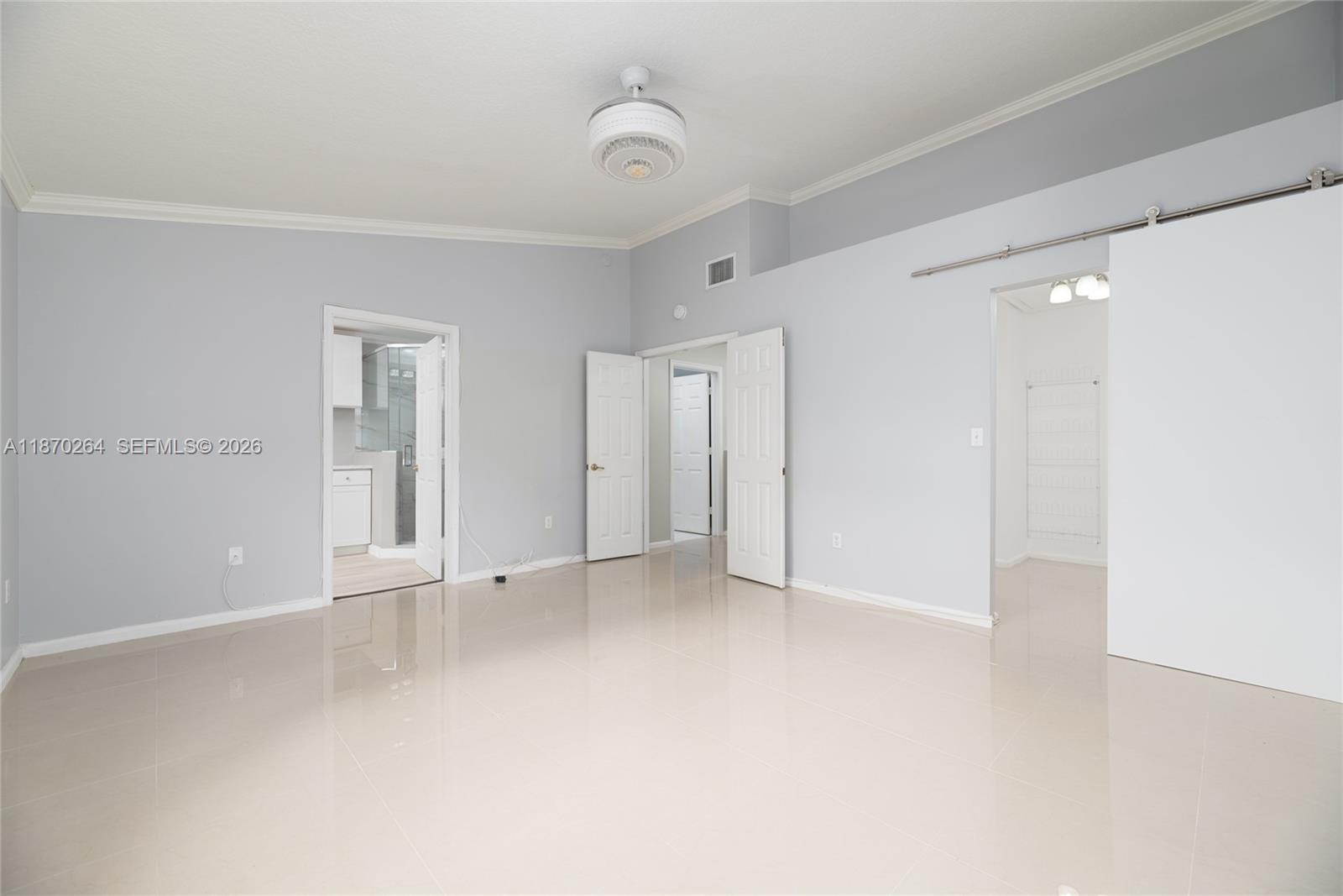 SUNSET PLAZA - Residential