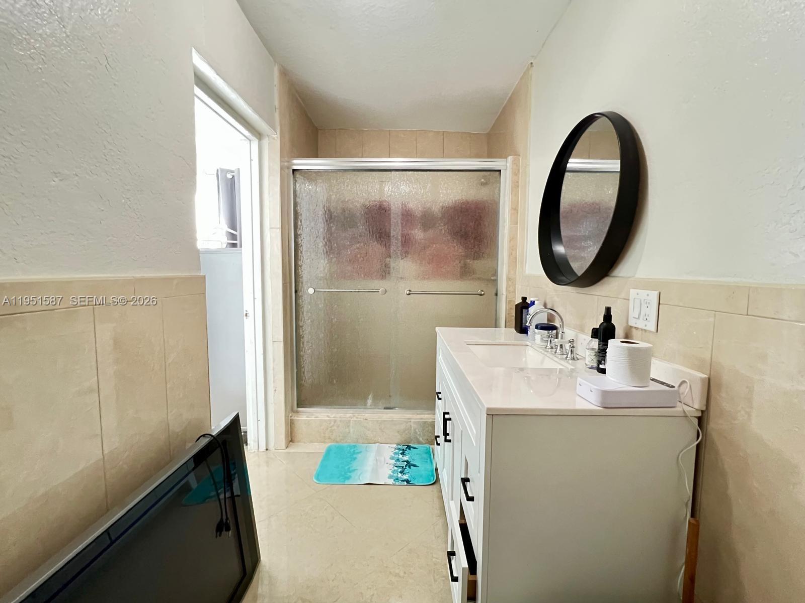 BREEZYWAY MANOR ADD - Residential