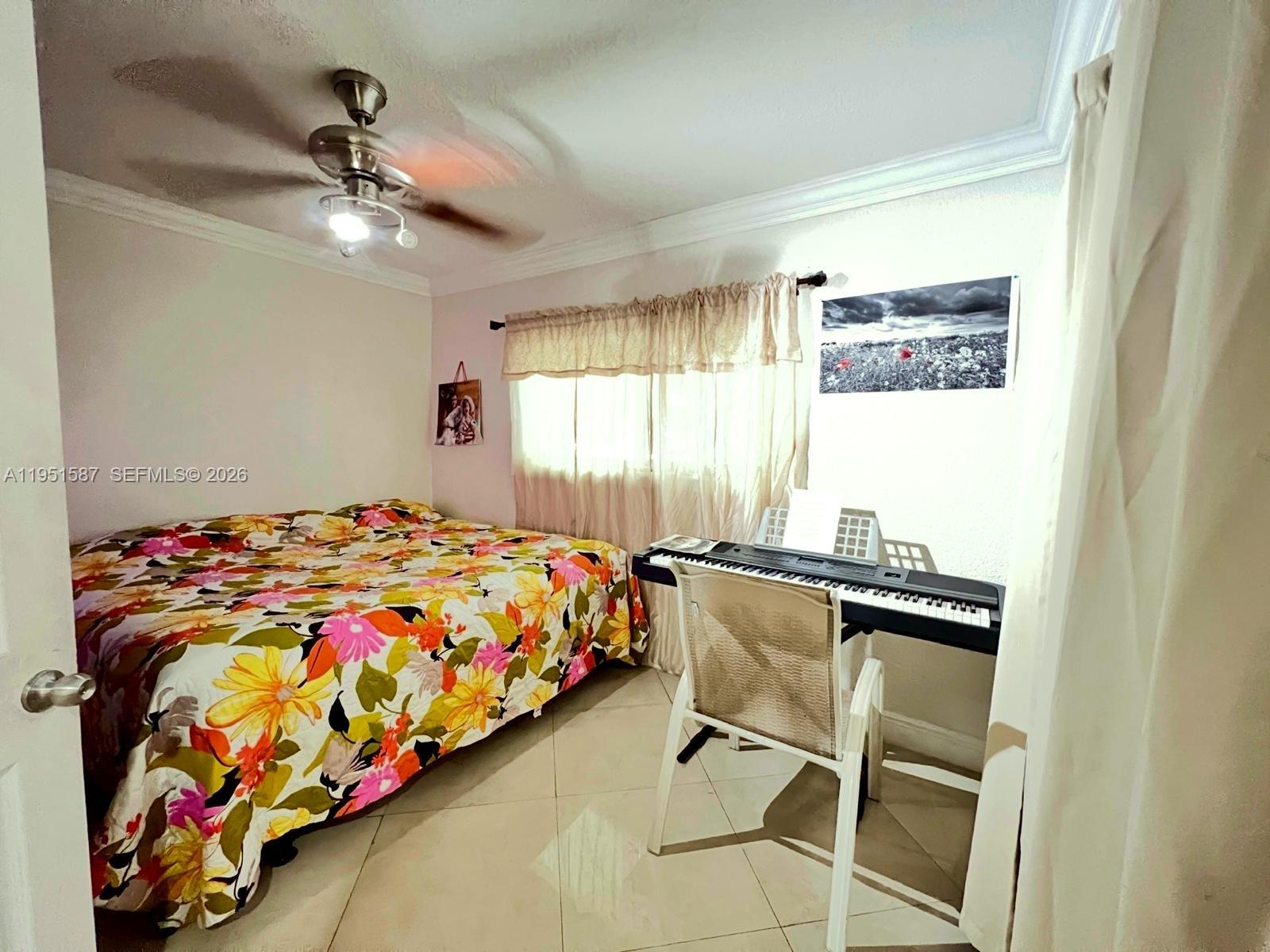 BREEZYWAY MANOR ADD - Residential