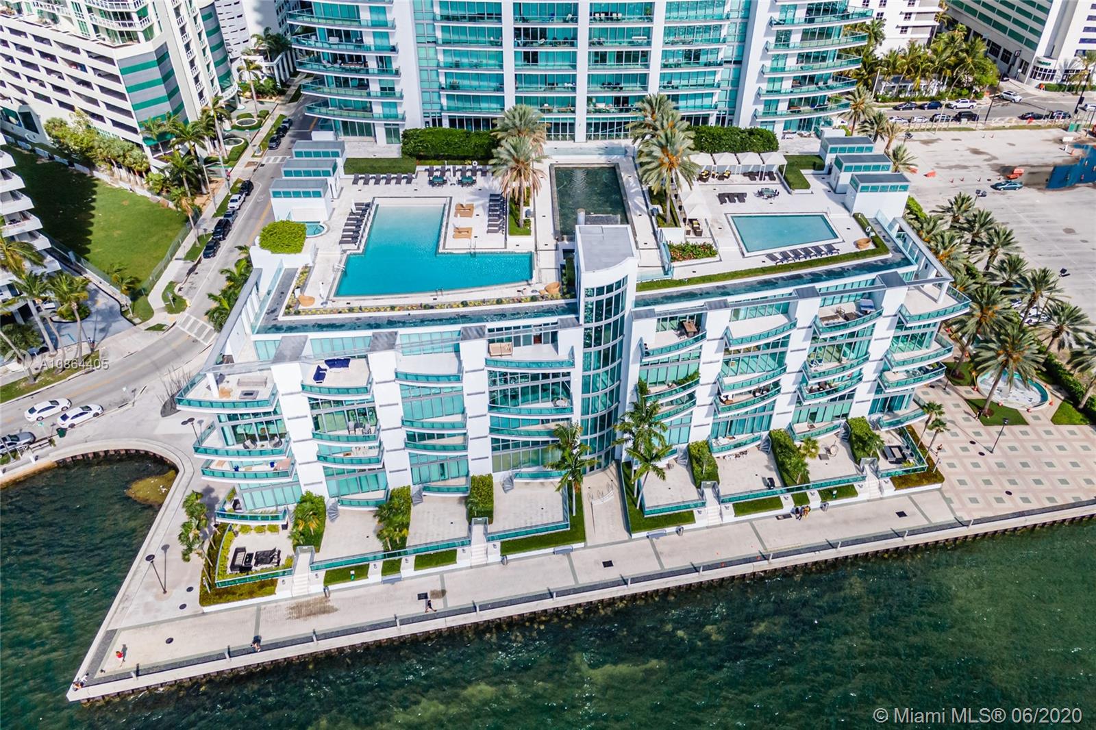 JADE RESIDENCES AT BRICKE - Residential