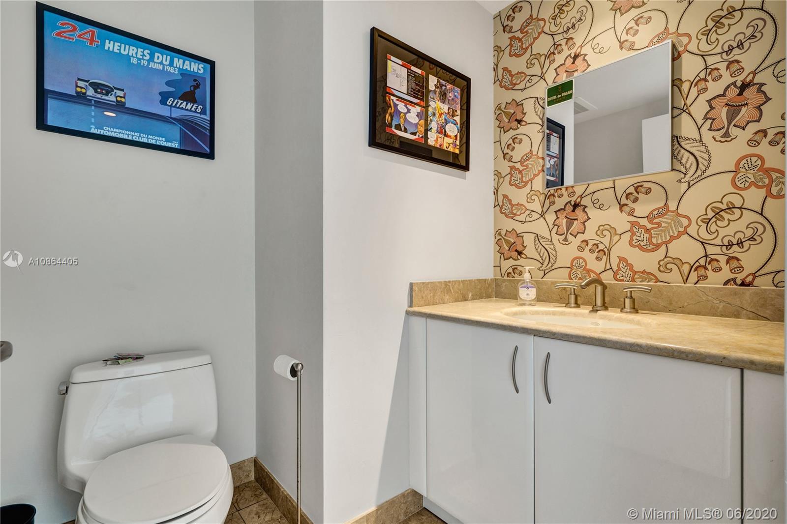 JADE RESIDENCES AT BRICKE - Residential