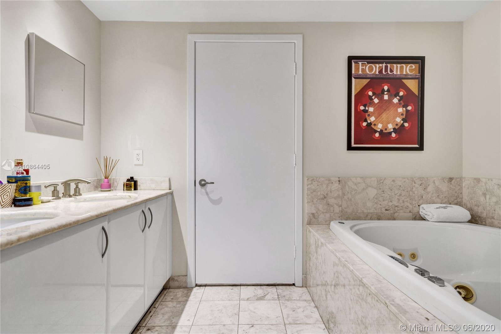 JADE RESIDENCES AT BRICKE - Residential