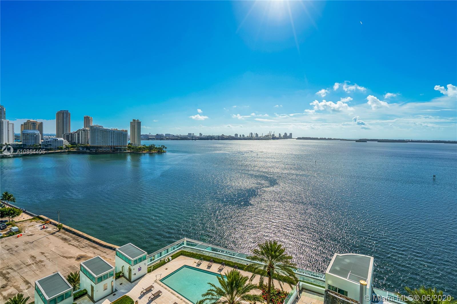 JADE RESIDENCES AT BRICKE - Residential