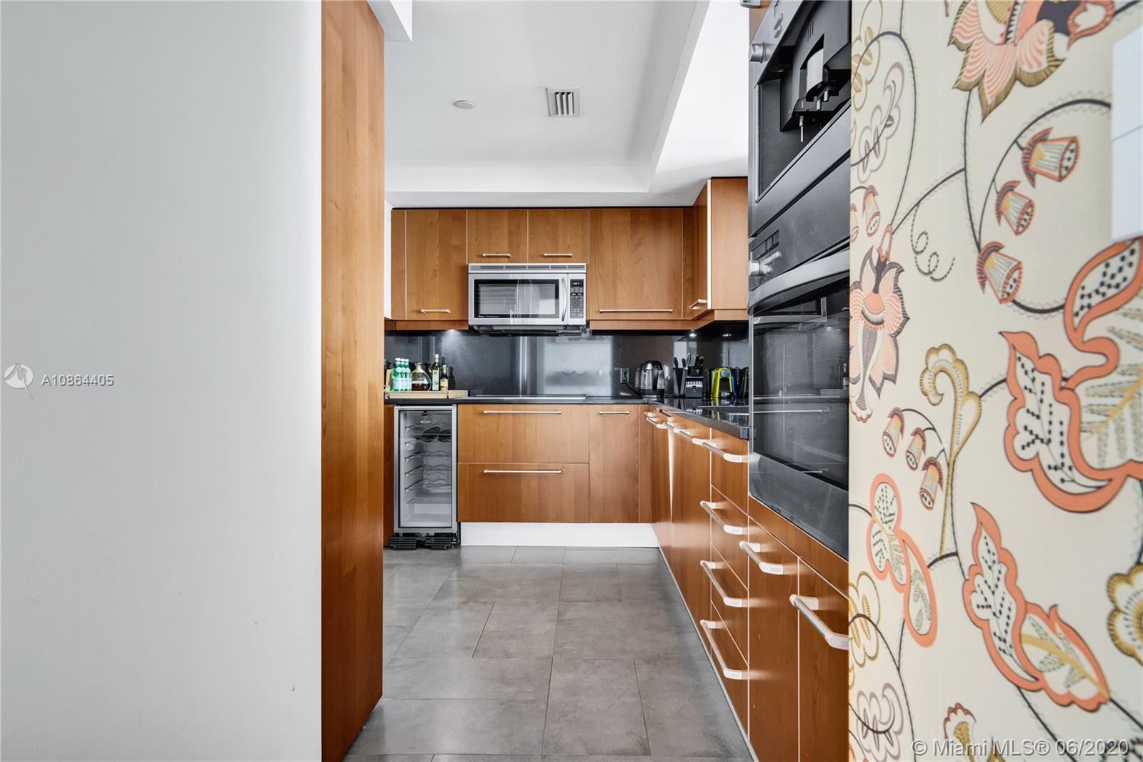 JADE RESIDENCES AT BRICKE - Residential