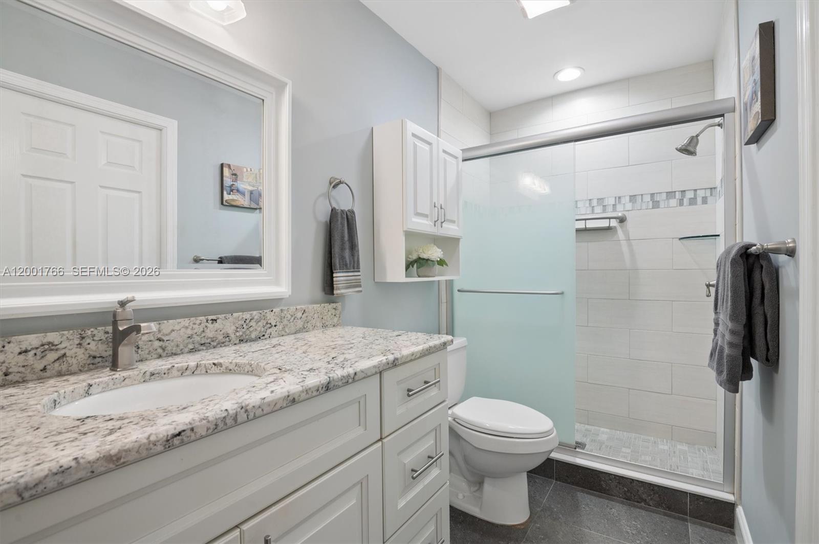 LIMETREE CONDO - Residential