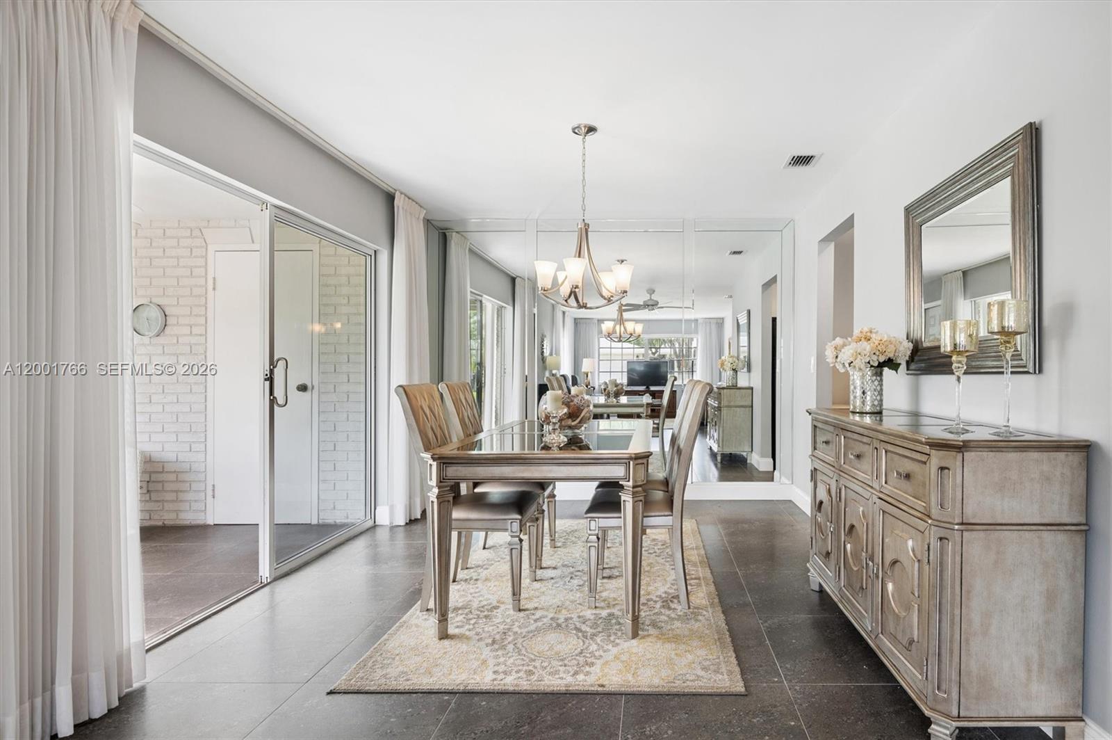 LIMETREE CONDO - Residential