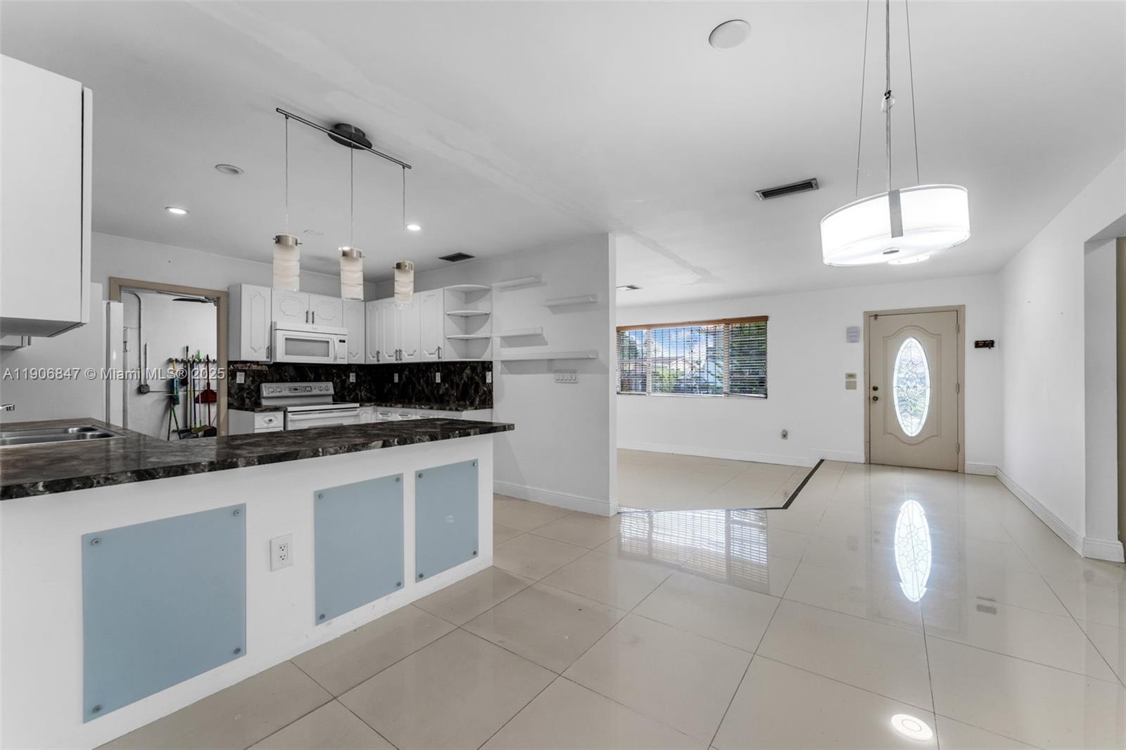 INTAG GARDENS - Residential Lease