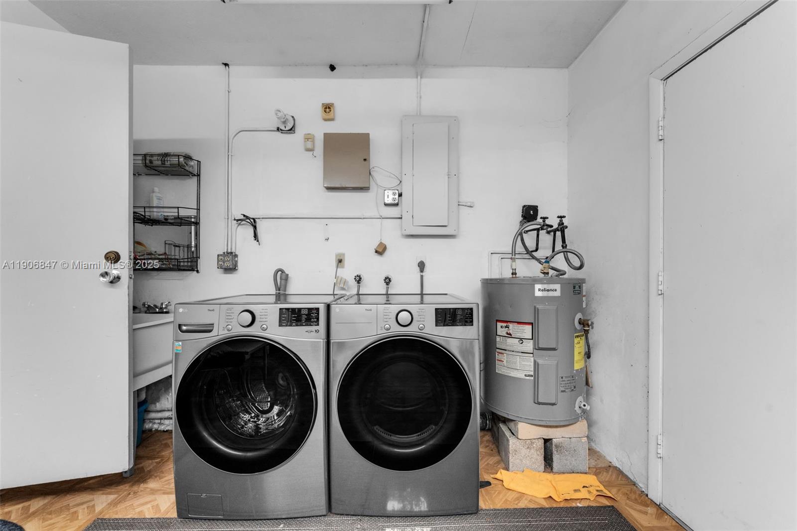 INTAG GARDENS - Residential Lease